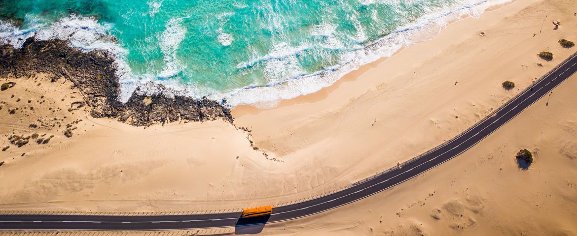 Fuerteventura Esencial: De Cuevas Salvajes a Dunas Doradas