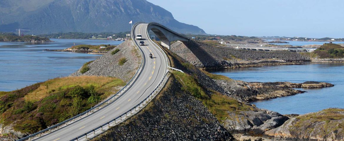 La Carretera del Atlántico y el Pueblo Pesquero de Bud