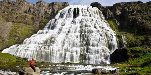 La Cascada De Dynjandi: Maravilla Natural De Los Fiordos Occidentales